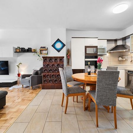 Apartman Zara 比奥格勒·纳·莫鲁 外观 照片
