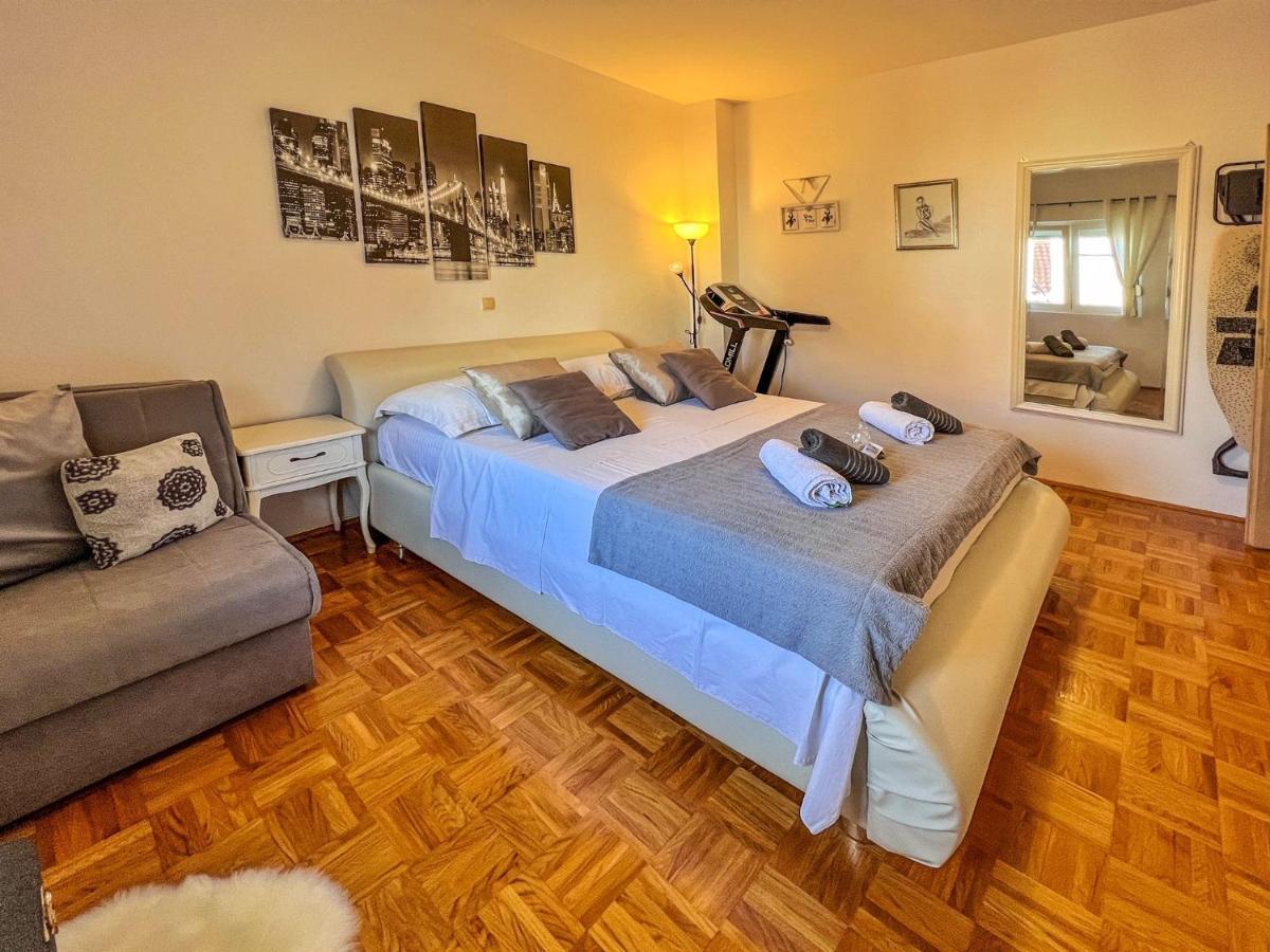 Apartman Zara 比奥格勒·纳·莫鲁 外观 照片